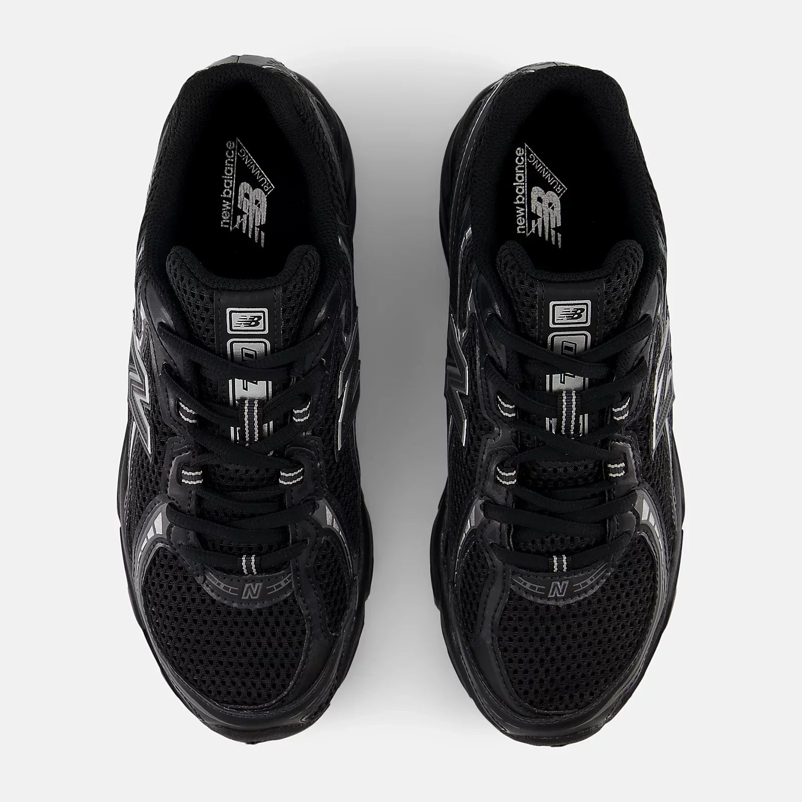 New Balance 740